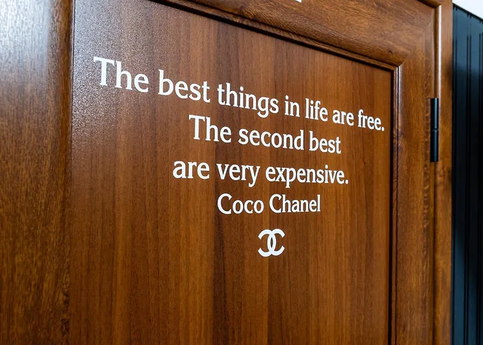 Bohemian Elly * Varna